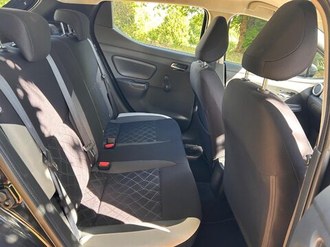 Nissan MICRA ACENTA 6