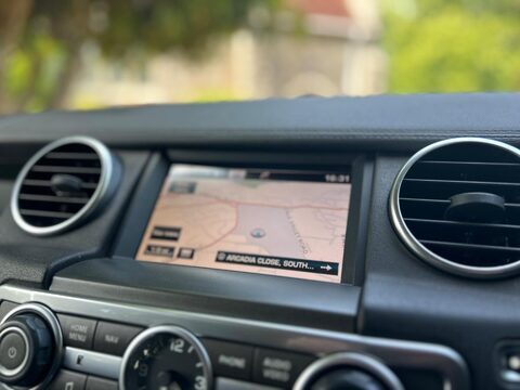 Land Rover Discovery SDV6 COMMERCIAL SE 37