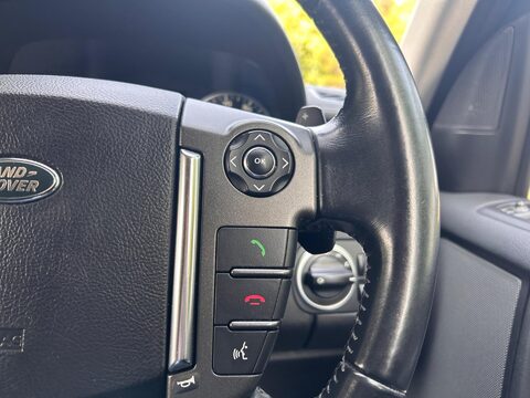 Land Rover Discovery SDV6 COMMERCIAL SE 24