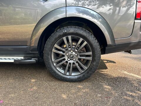 Land Rover Discovery SDV6 COMMERCIAL SE 28