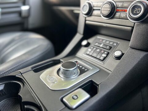 Land Rover Discovery SDV6 COMMERCIAL SE 32