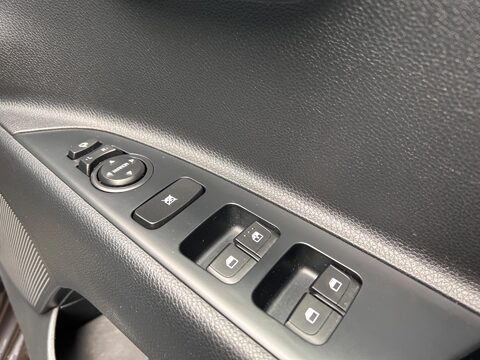Kia Rio 2 ISG 35