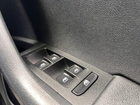 Skoda Octavia SE L TSI DSG 38