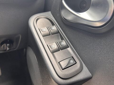 Dacia Duster LAUREATE DCI 30