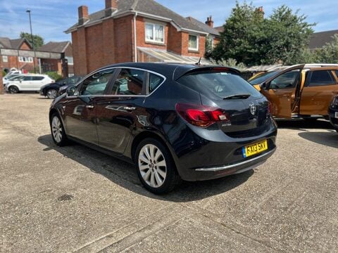 Vauxhall Astra ELITE 5