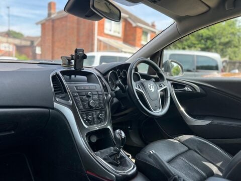 Vauxhall Astra ELITE 13
