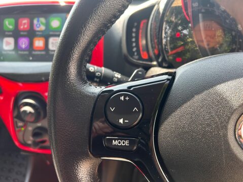 Toyota Aygo VVT-I X-PLAY X-SHIFT 28