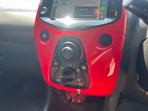 Toyota Aygo VVT-I X-PLAY X-SHIFT 32