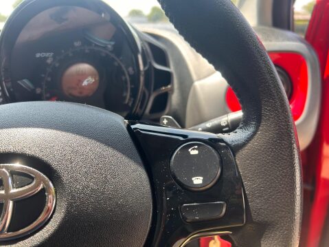 Toyota Aygo VVT-I X-PLAY X-SHIFT 29