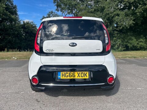 Kia Soul CRDI URBAN 13
