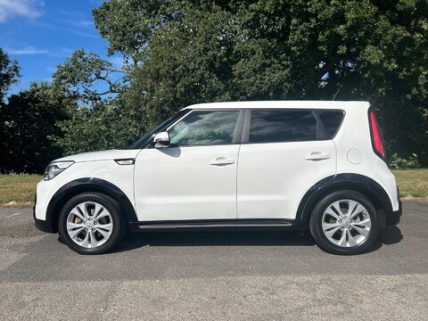 Kia Soul CRDI URBAN 11