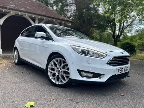 Ford Focus TITANIUM X 10