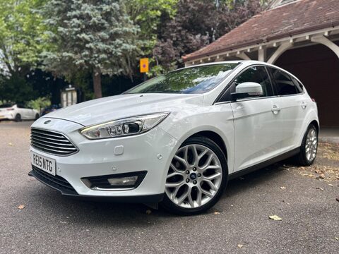 Ford Focus TITANIUM X 14