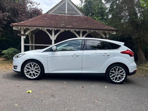 Ford Focus TITANIUM X 16