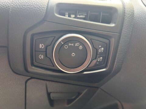 Ford Focus TITANIUM X 33