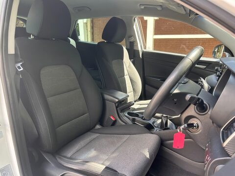 Hyundai TUCSON GDI SE NAV 4