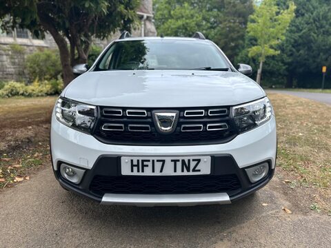 Dacia Sandero Stepway LAUREATE TCE 13