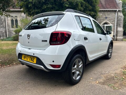 Dacia Sandero Stepway LAUREATE TCE 19