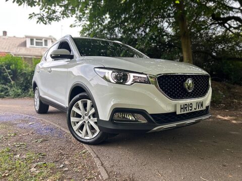 MG ZS EXCITE 48