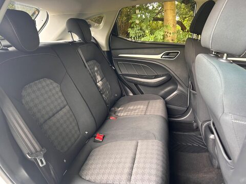 MG ZS EXCITE 5