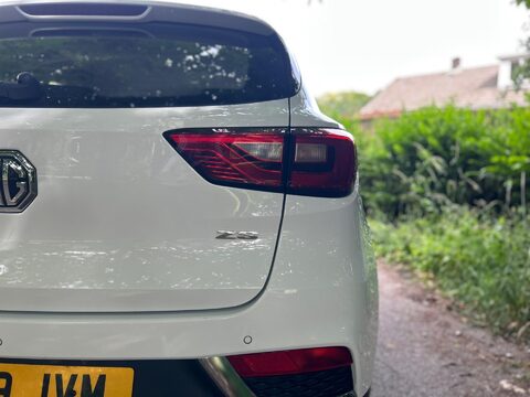 MG ZS EXCITE 42