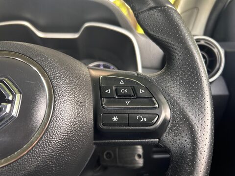 MG ZS EXCITE 25