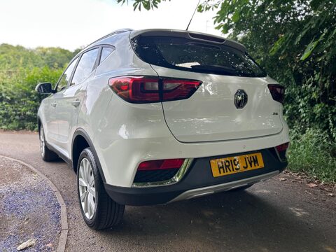 MG ZS EXCITE 21