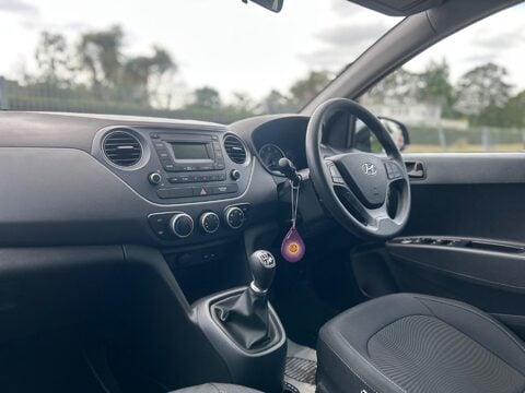 Hyundai i10 SE 6