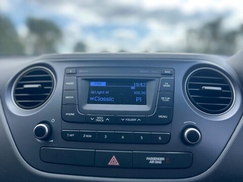 Hyundai i10 SE 28