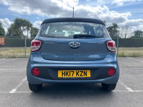 Hyundai i10 SE 18