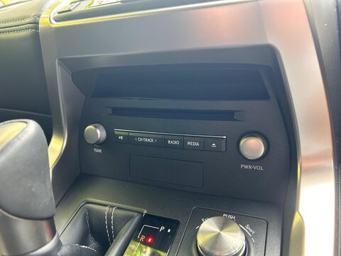 Lexus NX 300H 35