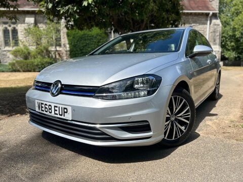 Volkswagen Golf SE NAVIGATION TSI EVO DSG 15