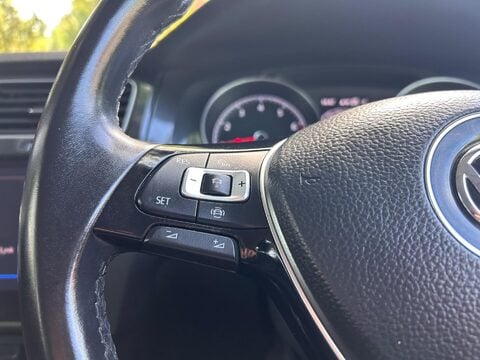 Volkswagen Golf SE NAVIGATION TSI EVO DSG 33