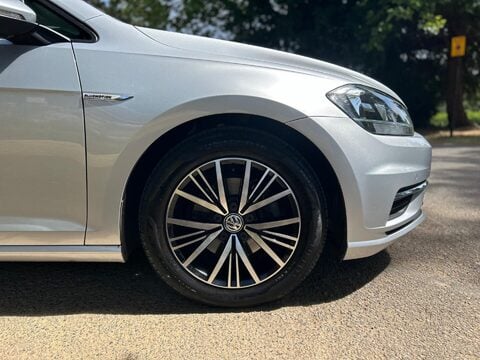 Volkswagen Golf SE NAVIGATION TSI EVO DSG 38