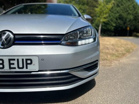 Volkswagen Golf SE NAVIGATION TSI EVO DSG 42