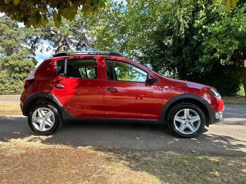 Dacia Sandero Stepway LAUREATE DCI 17