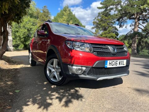 Dacia Sandero Stepway LAUREATE DCI 13