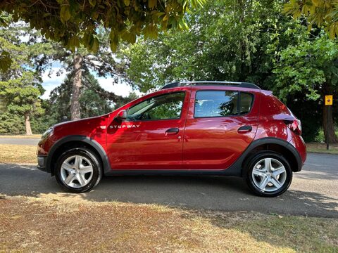Dacia Sandero Stepway LAUREATE DCI 18
