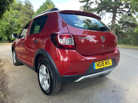 Dacia Sandero Stepway LAUREATE DCI 23