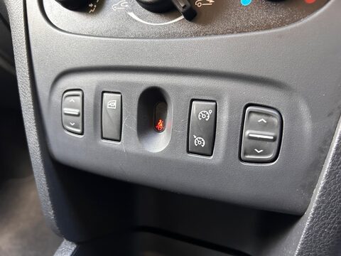 Dacia Sandero Stepway LAUREATE DCI 29