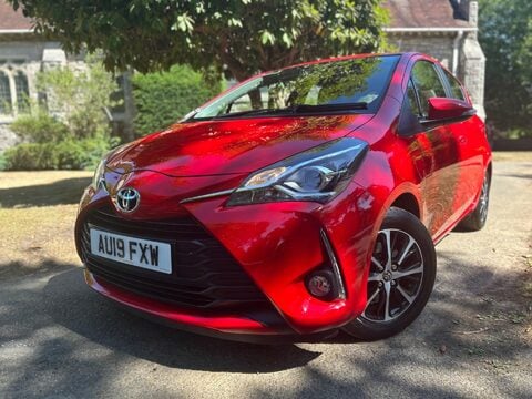Toyota Yaris VVT-I ICON TECH 51