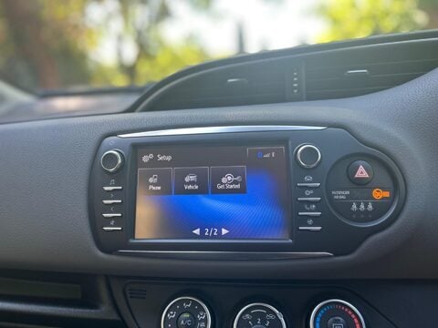 Toyota Yaris VVT-I ICON TECH 14