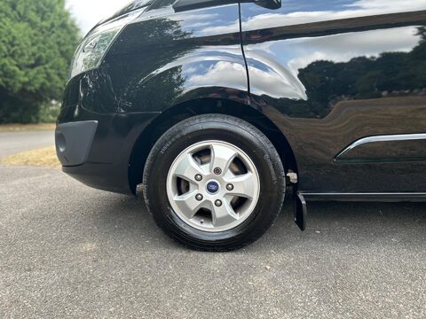 Ford Tourneo Custom 310 TITANIUM L2 TDCI 40