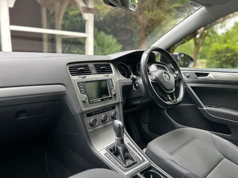 Volkswagen Golf 1.6 TDI BlueMotion Tech Match Edition DSG Euro 6 (s/s) 5dr 7