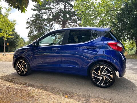 Hyundai i10 MPI PREMIUM 16