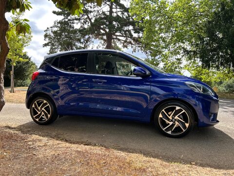Hyundai i10 MPI PREMIUM 15