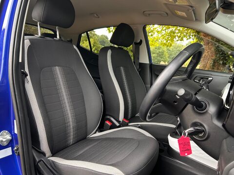 Hyundai i10 MPI PREMIUM 4