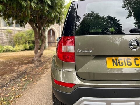 Skoda Yeti SE L TSI DSG 43
