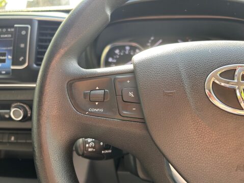 Toyota Proace L2 ICON 23