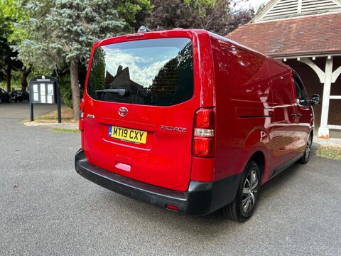 Toyota Proace L2 ICON 14